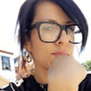 Meet your Posher, Cassandra